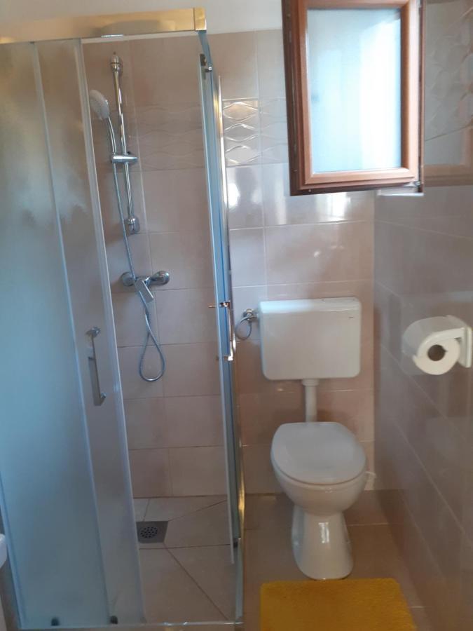Appartamento Apartman Paola Malinska Esterno foto