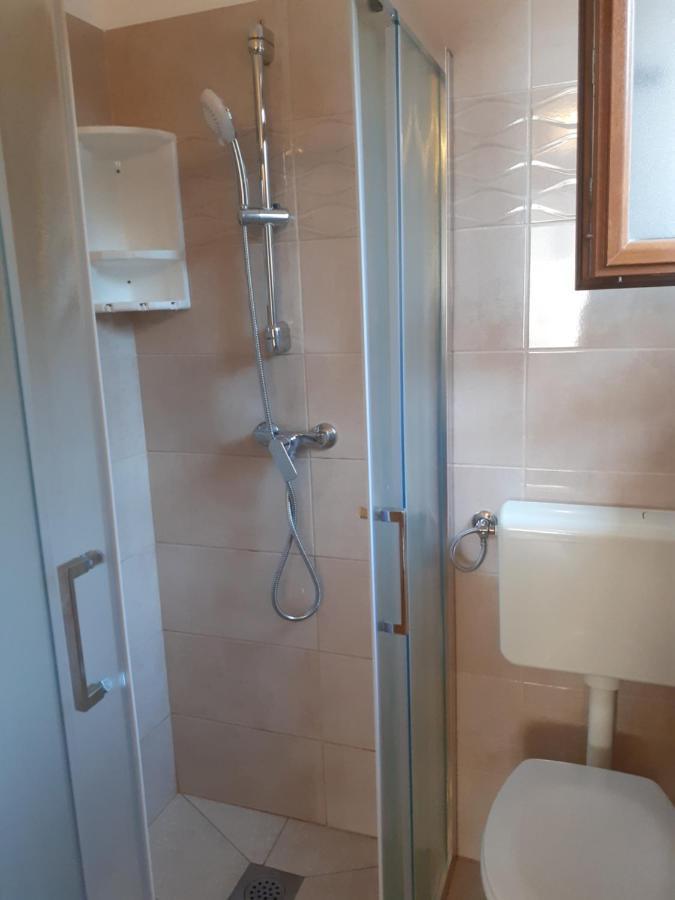 Appartamento Apartman Paola Malinska Esterno foto