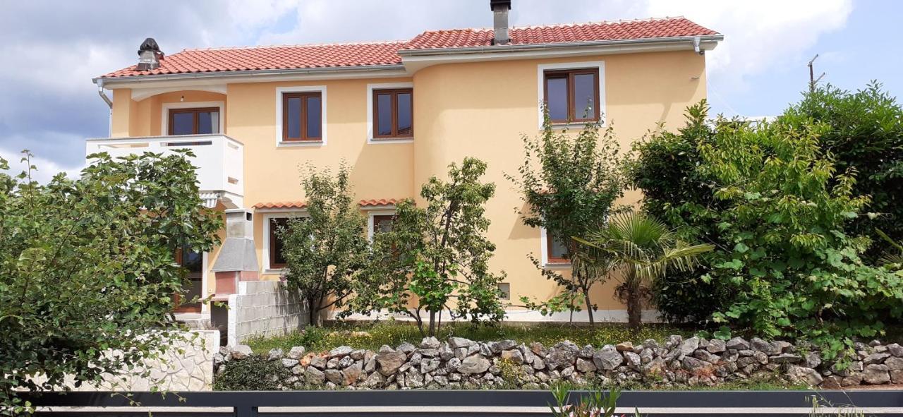 Appartamento Apartman Paola Malinska Esterno foto