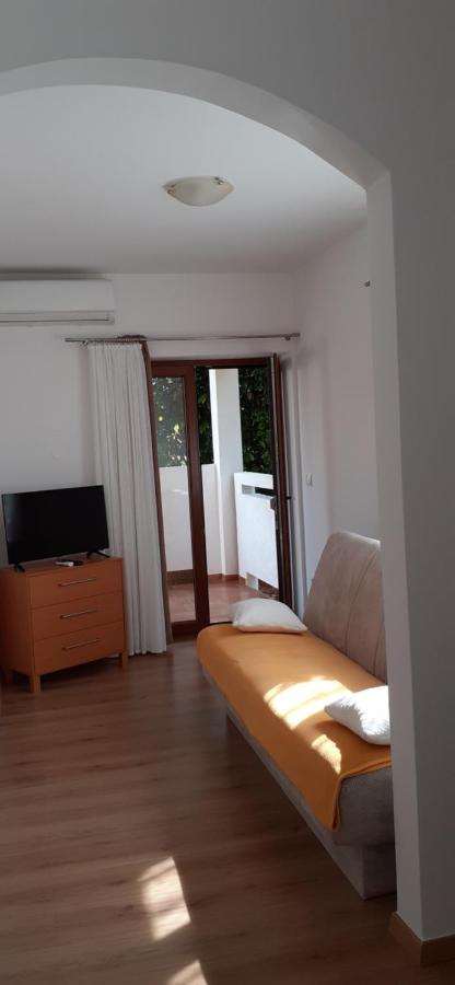 Appartamento Apartman Paola Malinska Esterno foto