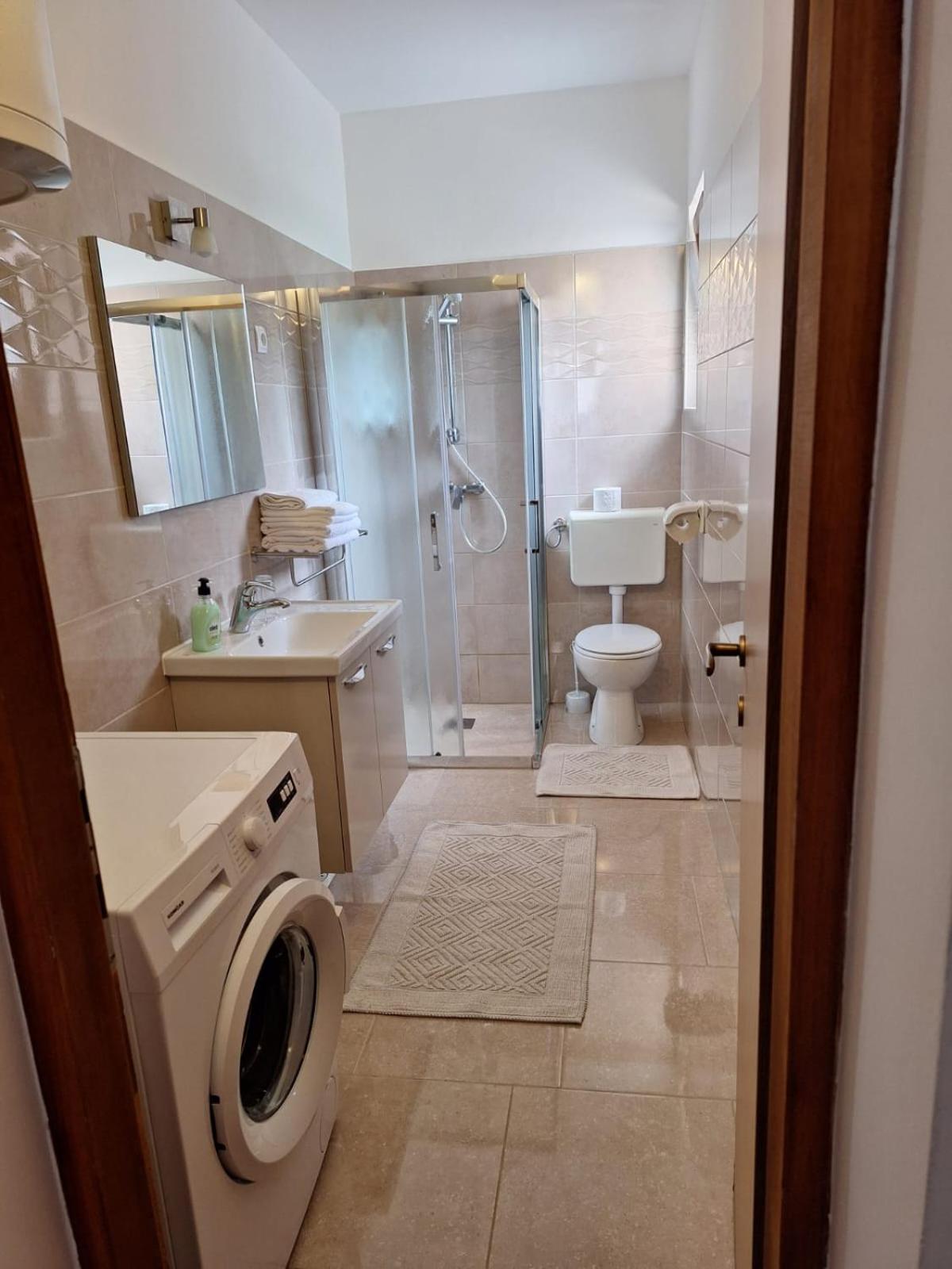 Appartamento Apartman Paola Malinska Esterno foto